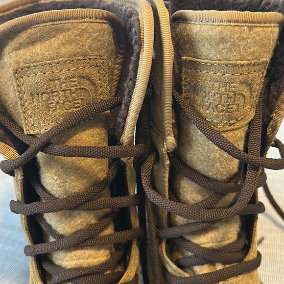 North face fleece lined boots - Picture 9 of 13